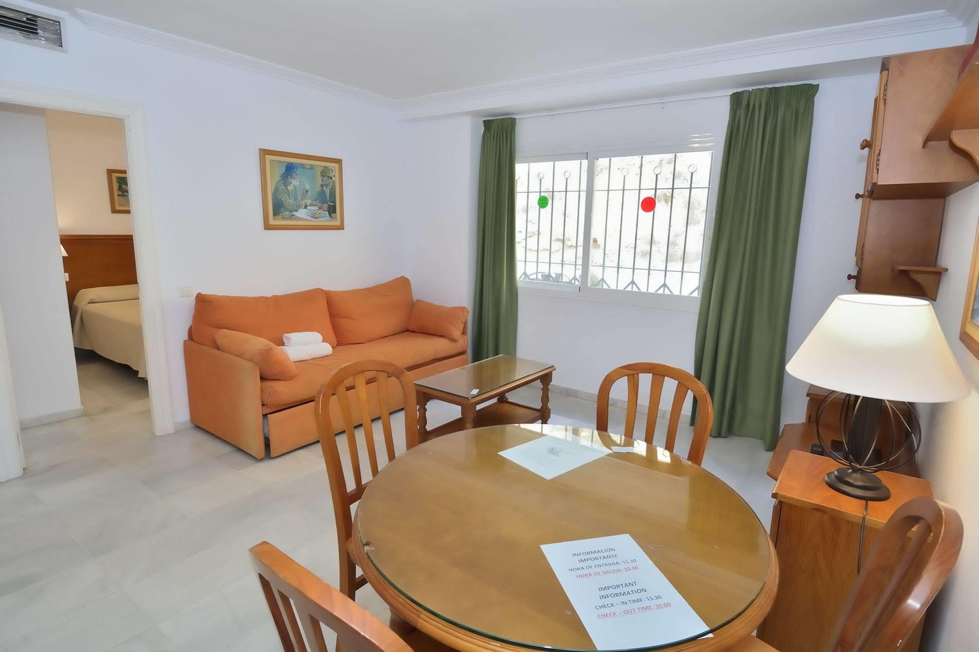 Apartamentos Hc Burriana Playa Нерха Екстер'єр фото