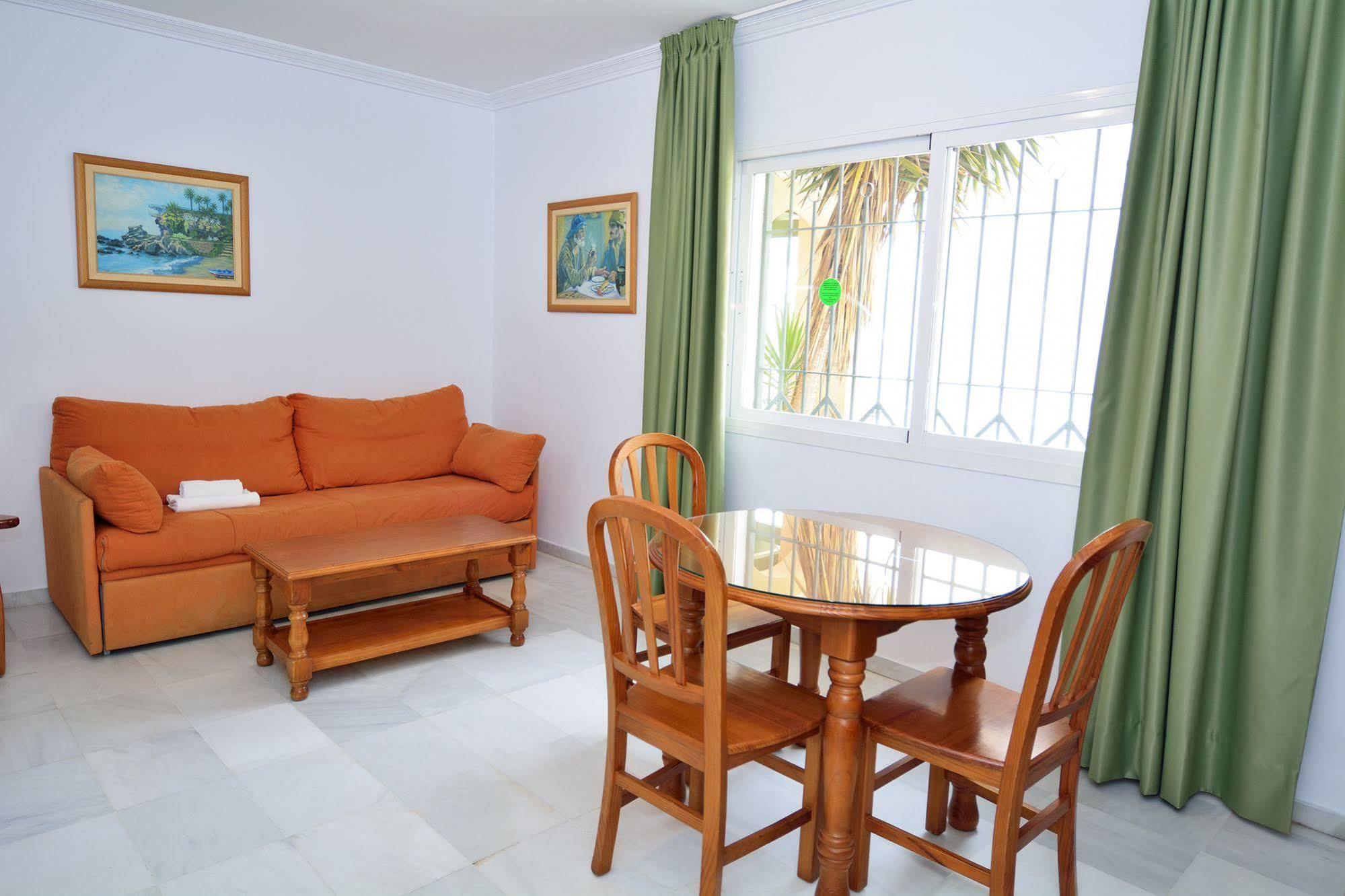 Apartamentos Hc Burriana Playa Нерха Екстер'єр фото